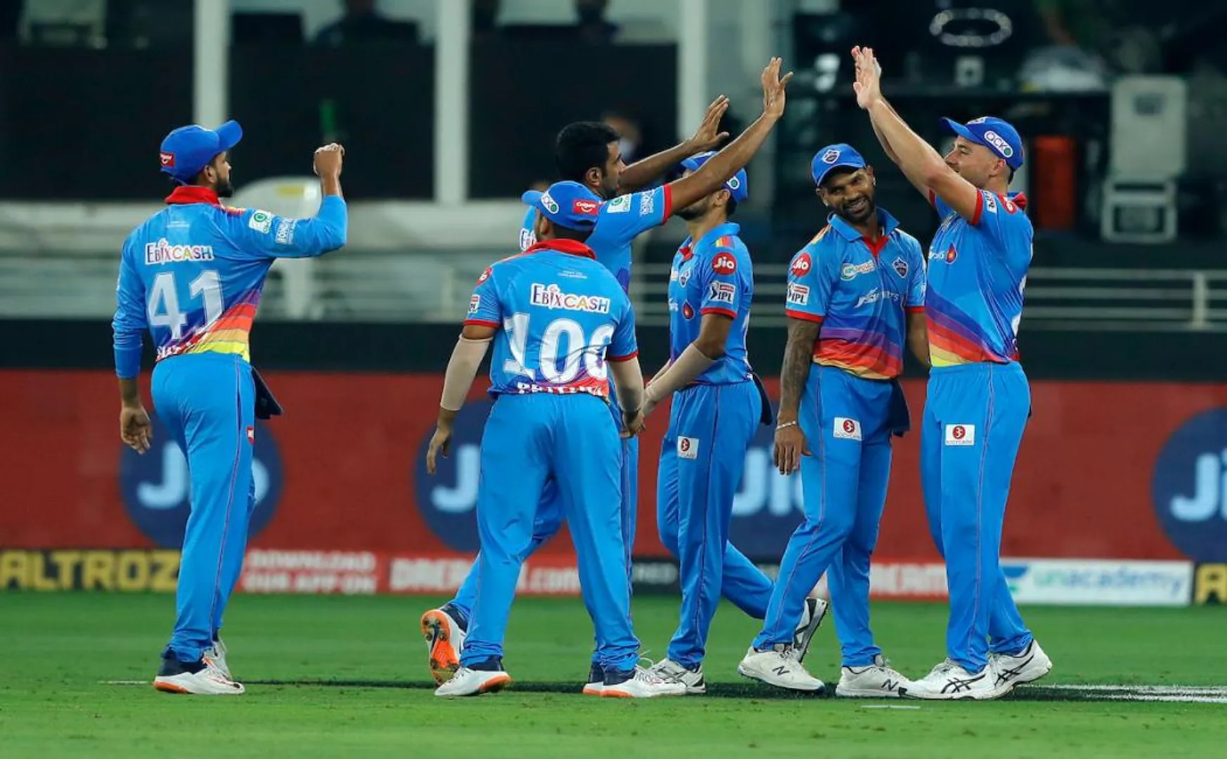 IPL MATCH BANGALORE VS DELHI TEAM 